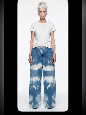 cram very baggy bleach washed jeans
